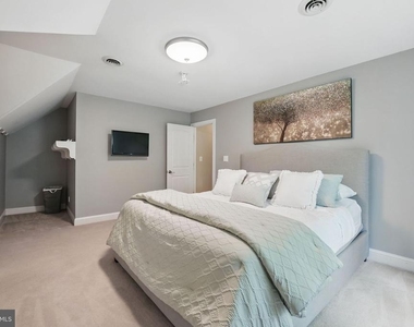10714 Kirkland Drive - Photo Thumbnail 25
