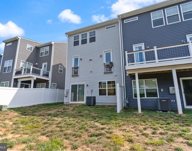 18277 Summit Pointe Drive - Photo Thumbnail 34