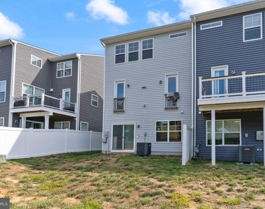 18277 Summit Pointe Drive - Photo Thumbnail 33