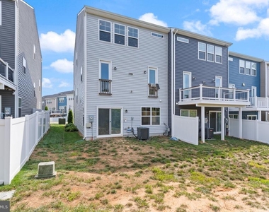 18277 Summit Pointe Drive - Photo Thumbnail 31