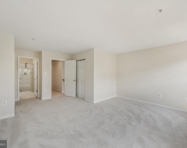 15503 John Diskin Circle - Photo Thumbnail 16