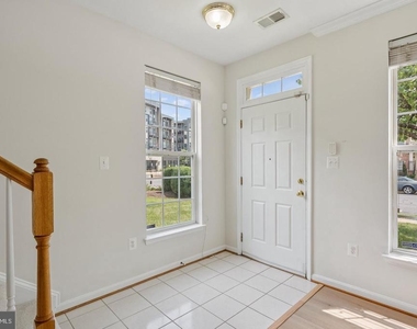 15503 John Diskin Circle - Photo Thumbnail 5