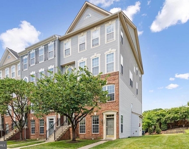15503 John Diskin Circle - Photo Thumbnail 2