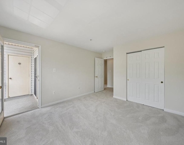 15503 John Diskin Circle - Photo Thumbnail 19