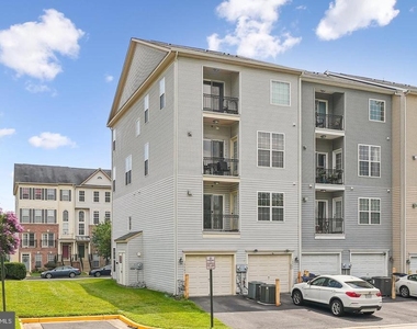 15503 John Diskin Circle - Photo Thumbnail 37