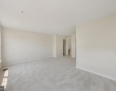 15503 John Diskin Circle - Photo Thumbnail 17