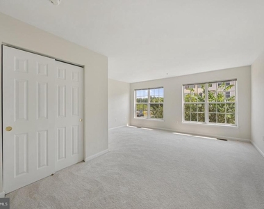 15503 John Diskin Circle - Photo Thumbnail 14