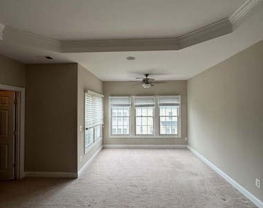 6912 Witton Circle - Photo Thumbnail 13