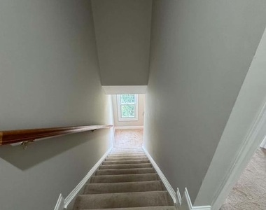 6912 Witton Circle - Photo Thumbnail 15