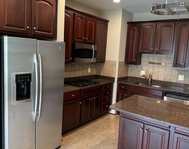 6912 Witton Circle - Photo Thumbnail 3