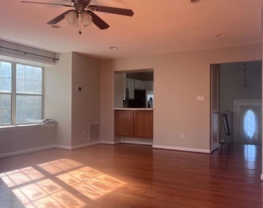 7419 Courtland Circle - Photo Thumbnail 2