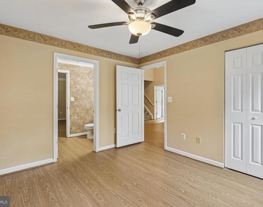 1060 Gardenview Loop - Photo Thumbnail 15