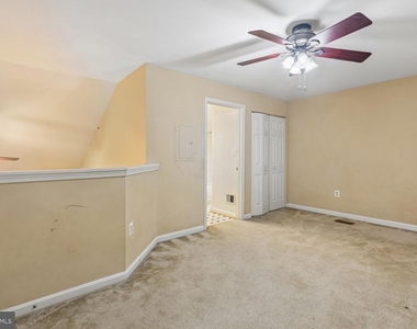 1060 Gardenview Loop - Photo Thumbnail 17
