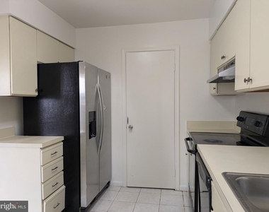 9032 Whispering Pine Court - Photo Thumbnail 51