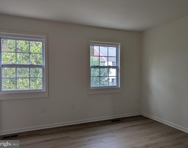9032 Whispering Pine Court - Photo Thumbnail 45