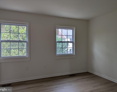 9032 Whispering Pine Court - Photo Thumbnail 44