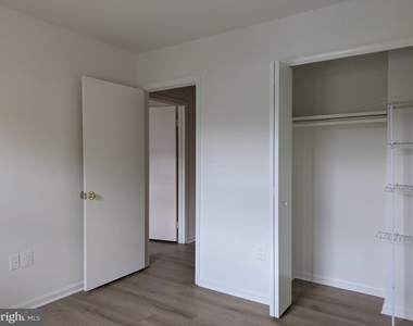 9032 Whispering Pine Court - Photo Thumbnail 39