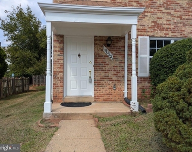 9032 Whispering Pine Court - Photo Thumbnail 35