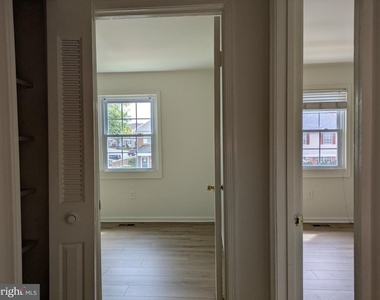 9032 Whispering Pine Court - Photo Thumbnail 11
