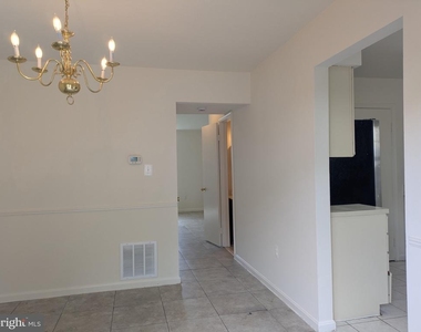9032 Whispering Pine Court - Photo Thumbnail 19