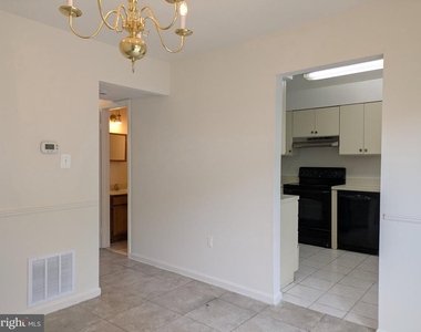 9032 Whispering Pine Court - Photo Thumbnail 18