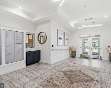 700 Mount Airy Terrace Ne - Photo Thumbnail 28