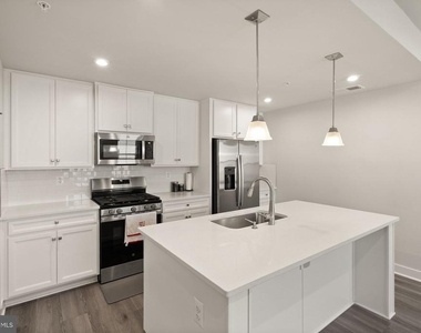 42564 Invergordon Terrace - Photo Thumbnail 13