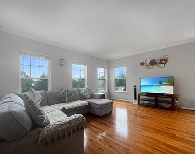43450 Hopestone Terrace - Photo Thumbnail 3