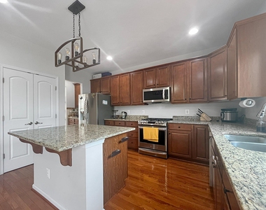 43450 Hopestone Terrace - Photo Thumbnail 10