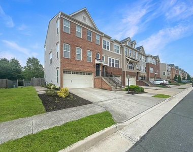 43450 Hopestone Terrace - Photo Thumbnail 1