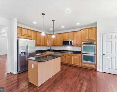25263 Beach Place - Photo Thumbnail 9