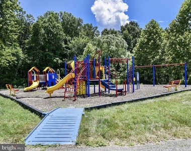3808 Joshua Place - Photo Thumbnail 16