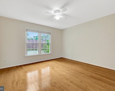 8995 Parliament Drive - Photo Thumbnail 36