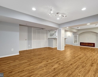 8995 Parliament Drive - Photo Thumbnail 47