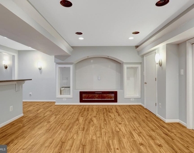 8995 Parliament Drive - Photo Thumbnail 44