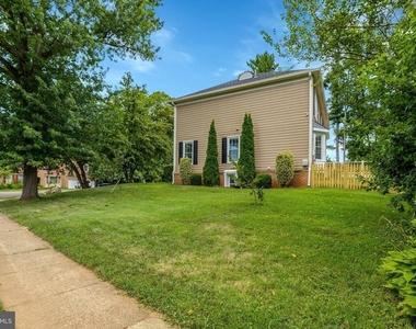 8995 Parliament Drive - Photo Thumbnail 62