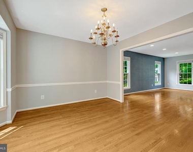 8995 Parliament Drive - Photo Thumbnail 22