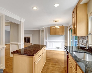 8995 Parliament Drive - Photo Thumbnail 16