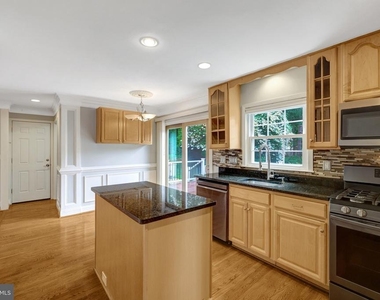 8995 Parliament Drive - Photo Thumbnail 14