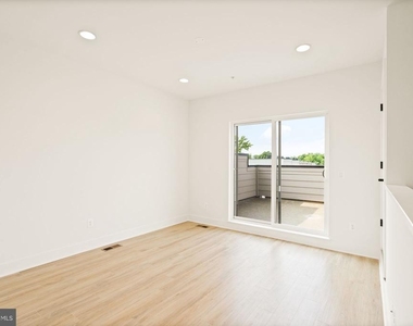 7381 Old Airfield Lane - Photo Thumbnail 30