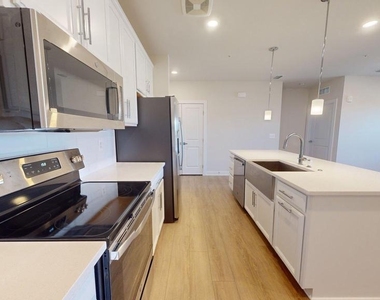 12850 Mosaic Park Way - Photo Thumbnail 7