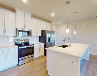 12850 Mosaic Park Way - Photo Thumbnail 4