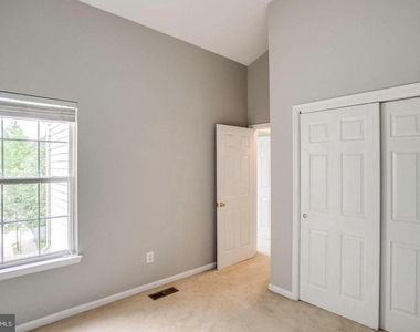 12476 Casbeer Drive - Photo Thumbnail 24