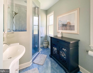 1947 Fay Place - Photo Thumbnail 34