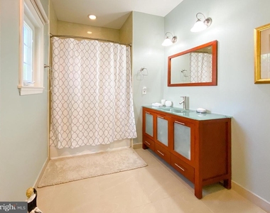 1947 Fay Place - Photo Thumbnail 16