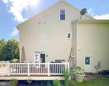 1947 Fay Place - Photo Thumbnail 42