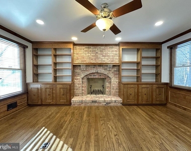 11560 Holly Briar Lane - Photo Thumbnail 6