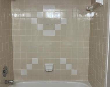 11560 Holly Briar Lane - Photo Thumbnail 41