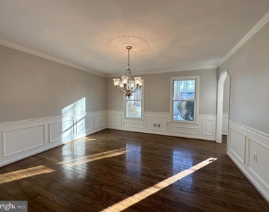 11560 Holly Briar Lane - Photo Thumbnail 17