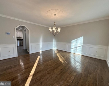 11560 Holly Briar Lane - Photo Thumbnail 18